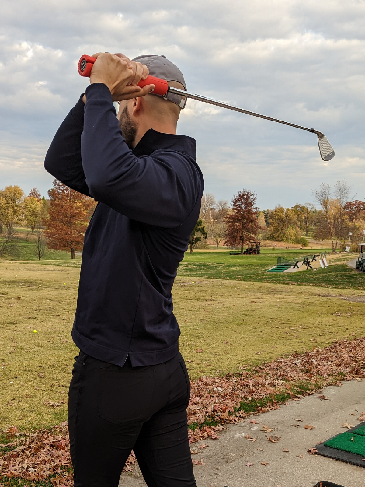 Man using the SuperSpeed Squeeze in a swing form
